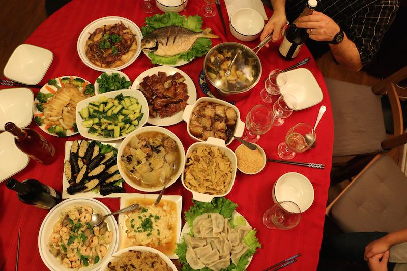 The grand feast on Chinese New Years Eve includes various traditional Chinese and Taiwanese foods.