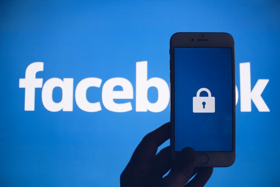 An attack on the Facebook network leaked 50 million users personal information due to bugs in the websites software.
https://creativecommons.org/licenses/by/2.0/