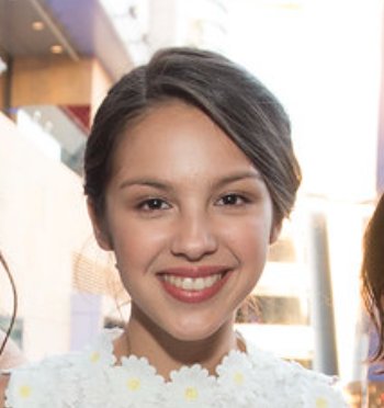 Olivia Rodrigo wins Best New Artist award and Song of the Year for “Drivers License at 2021 VMAs. https://creativecommons.org/licenses/by/2.0/