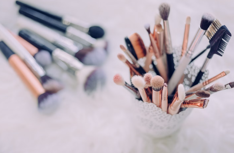 CHS students talk about the ever changing makeup trends and their effects on woman.
https://unsplash.com/license